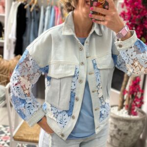 Chaqueta Denim con Encaje Floral TALLA L